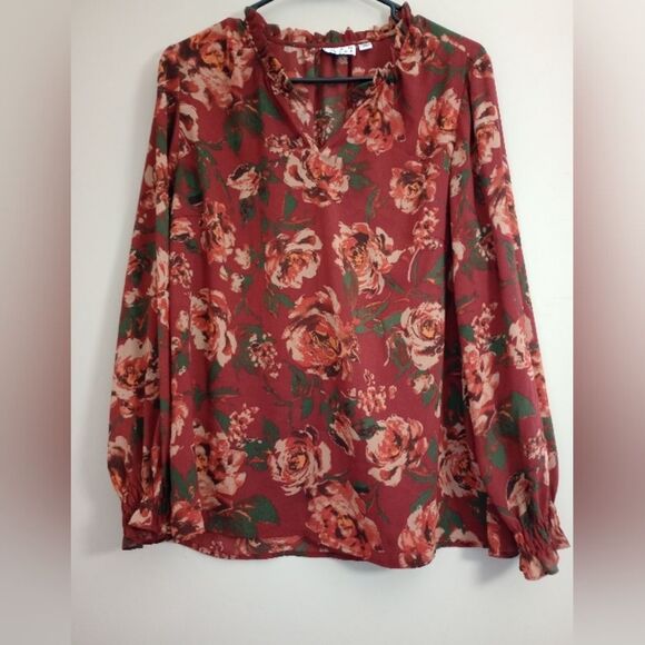 Joan Rivers Tops - Joan Rivers Floral Blouse Size Medium